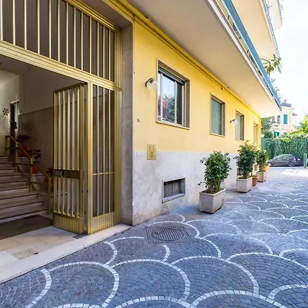 Chiaia Mon Amour Elegant Flat By Napoliapartments-2